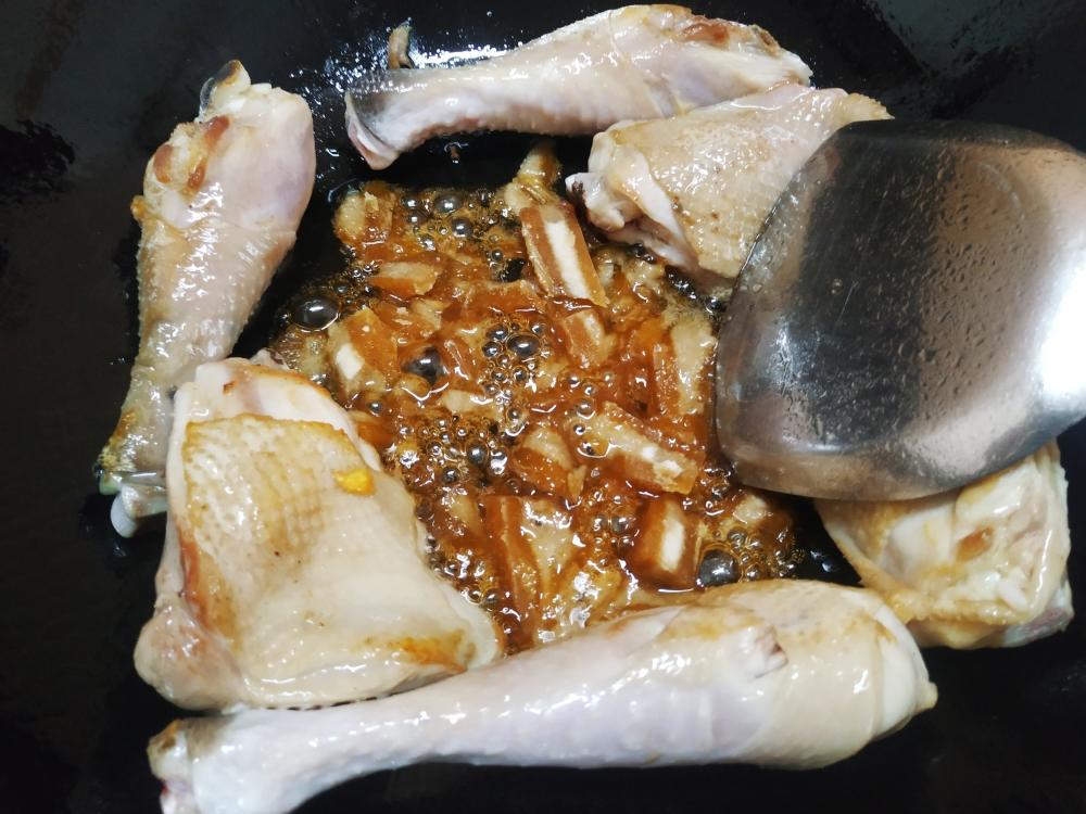 三杯鸡(啤酒鸡) 做法 步骤5