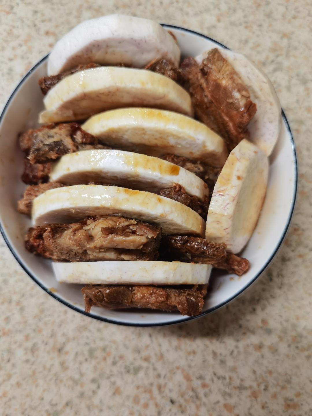 芋頭扣肉的做法 步驟4