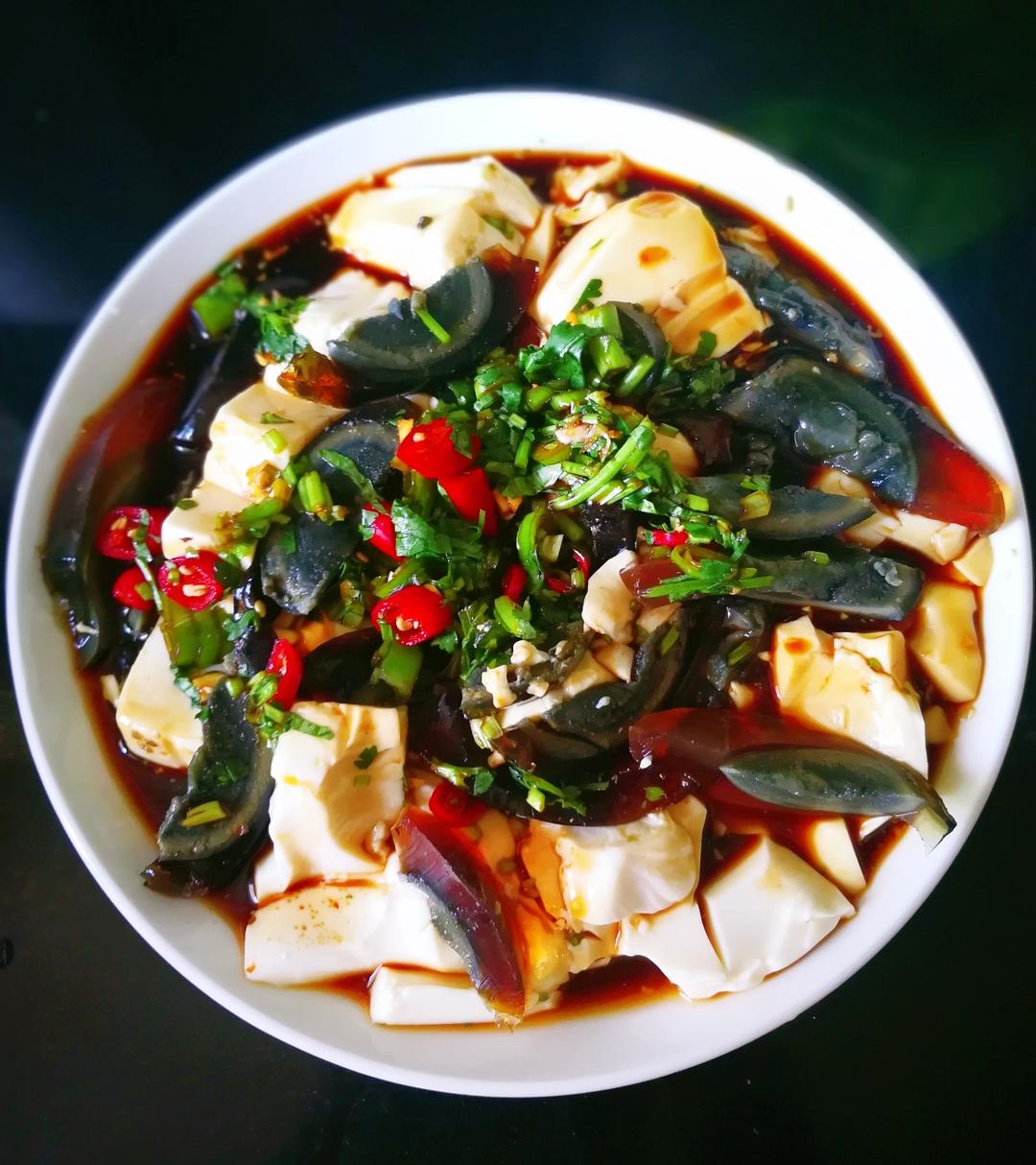 凉拌皮蛋豆腐 食譜做法