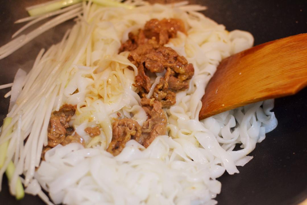 乾炒牛河 食譜做法 步驟10