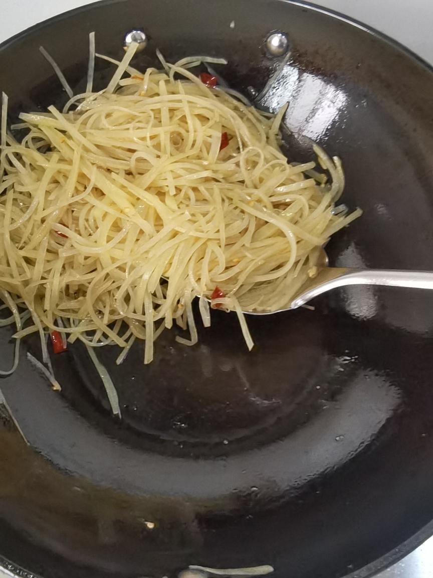 炒土豆絲 食譜做法 步驟7