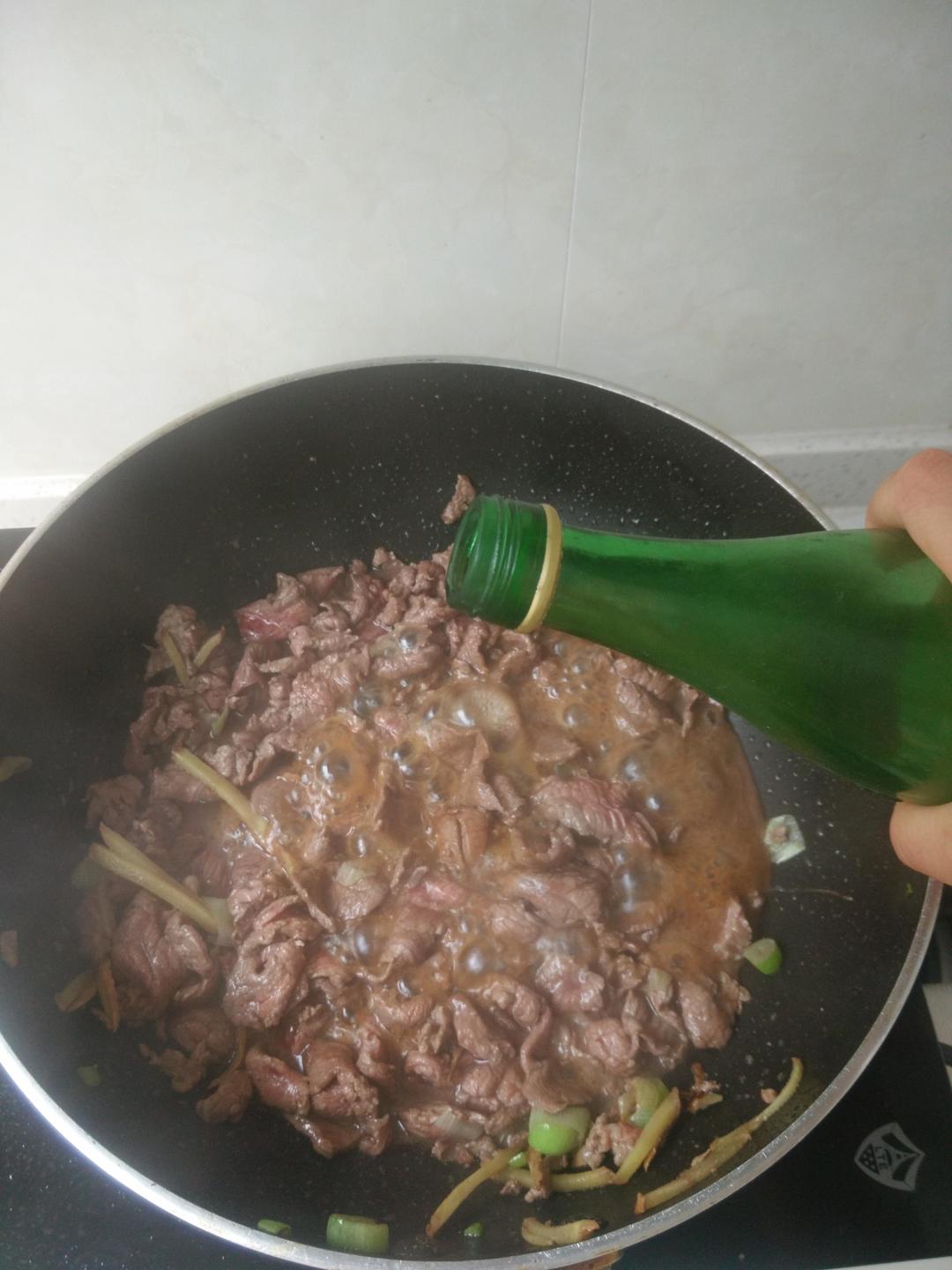 孜然羊肉的做法 步驟8