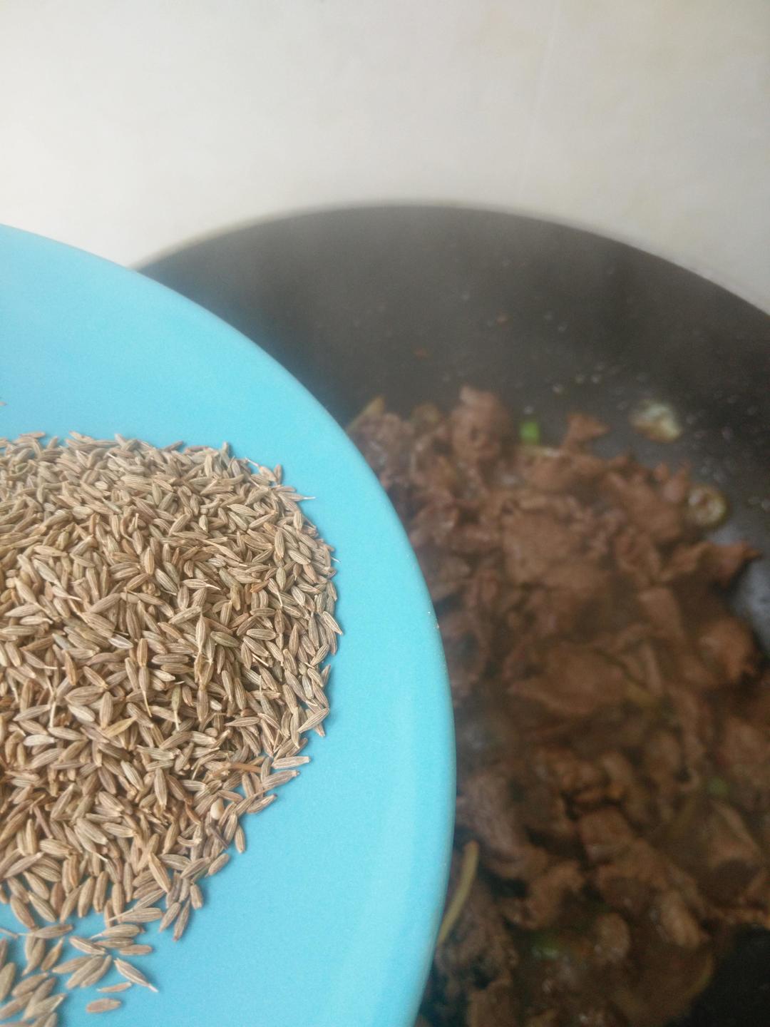 孜然羊肉的做法 步驟9