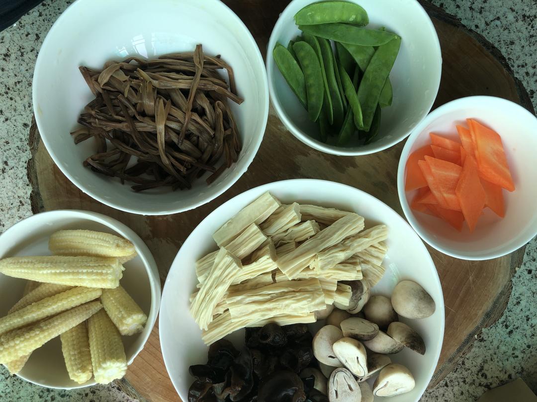 比肉好吃的羅漢齋的做法 步驟1