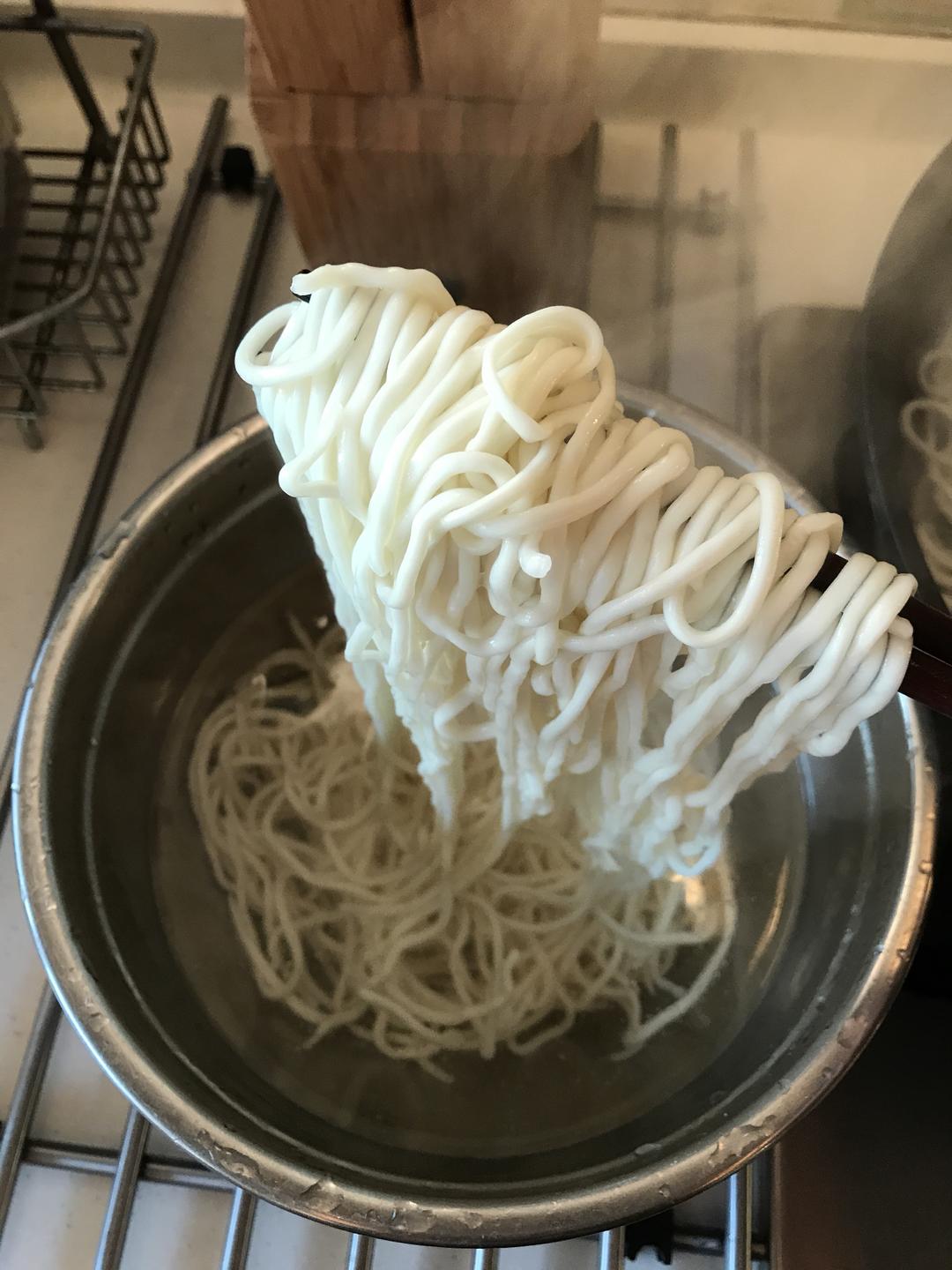 肉絲炒麵 食譜做法 步驟7