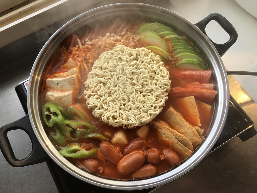 教你做韓式部隊鍋 食譜做法 步驟16