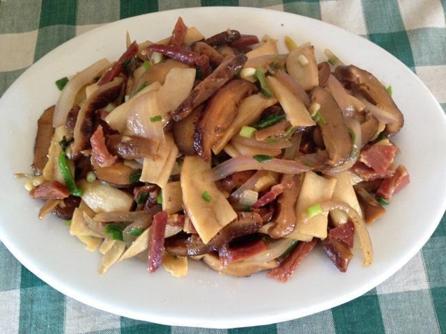 金華火腿炒雙菇 食譜做法