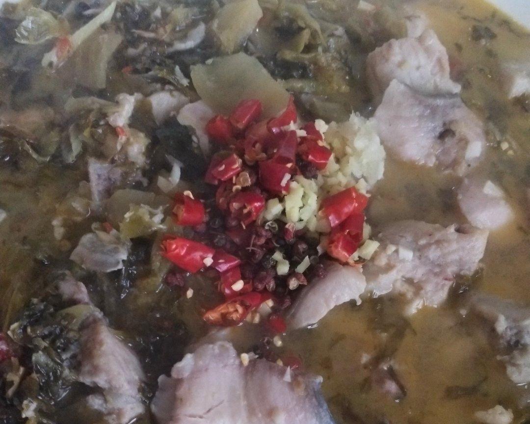 酸菜魚湯 食譜做法 步驟7