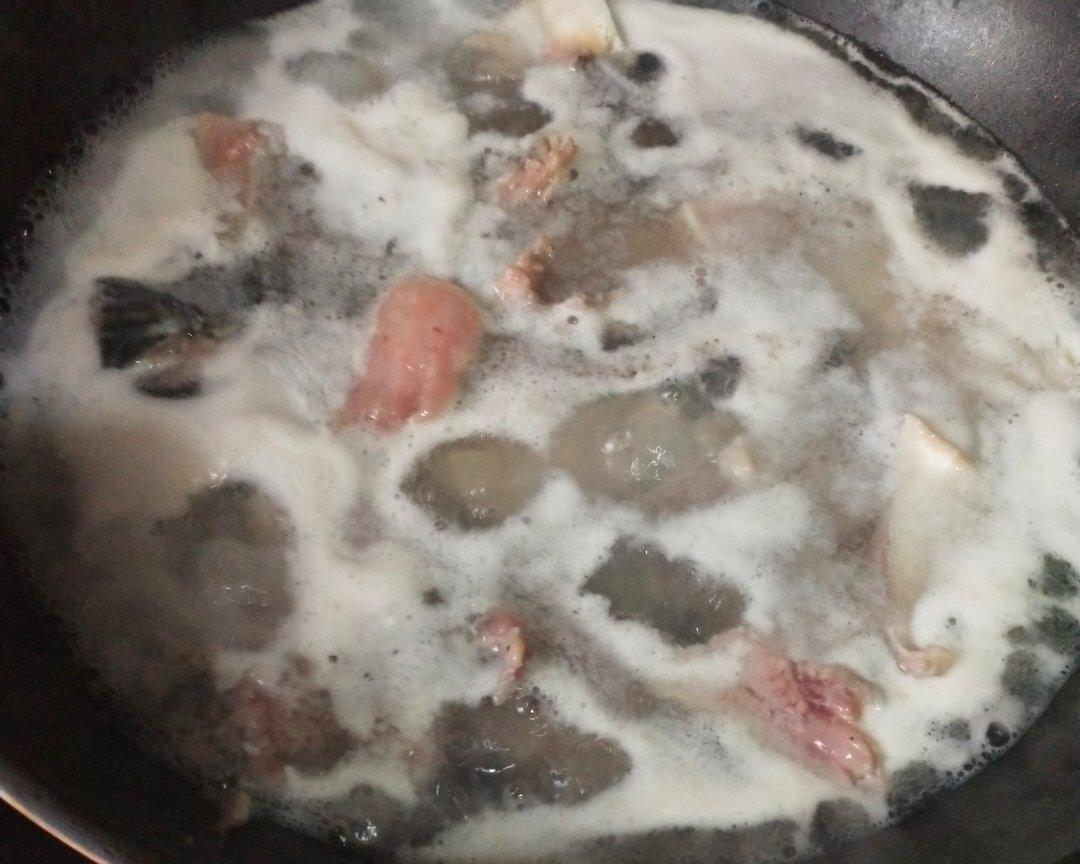 酸菜魚湯 食譜做法 步驟4