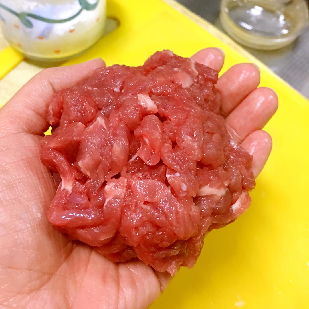 如何炒出嫩牛肉的做法 步驟5