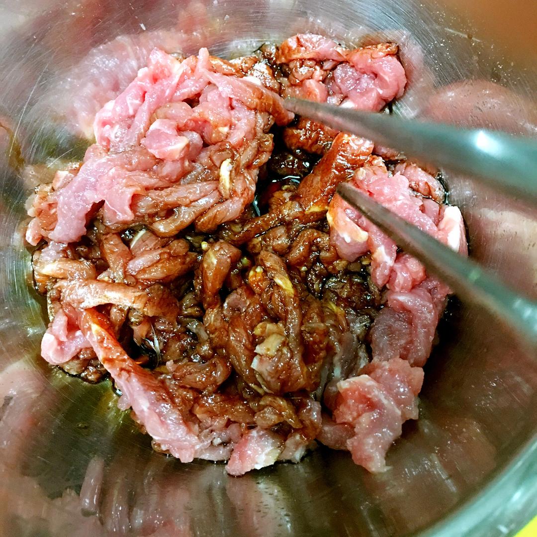 如何炒出嫩牛肉的做法 步驟8