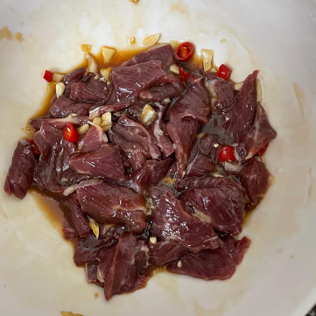 生炒牛肉的做法 步驟1