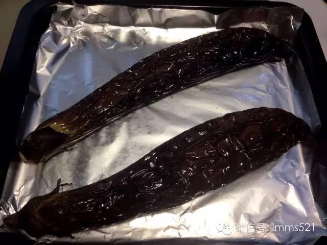 CC招牌菜銷魂烤茄子，百吃不厭！的做法 步驟2