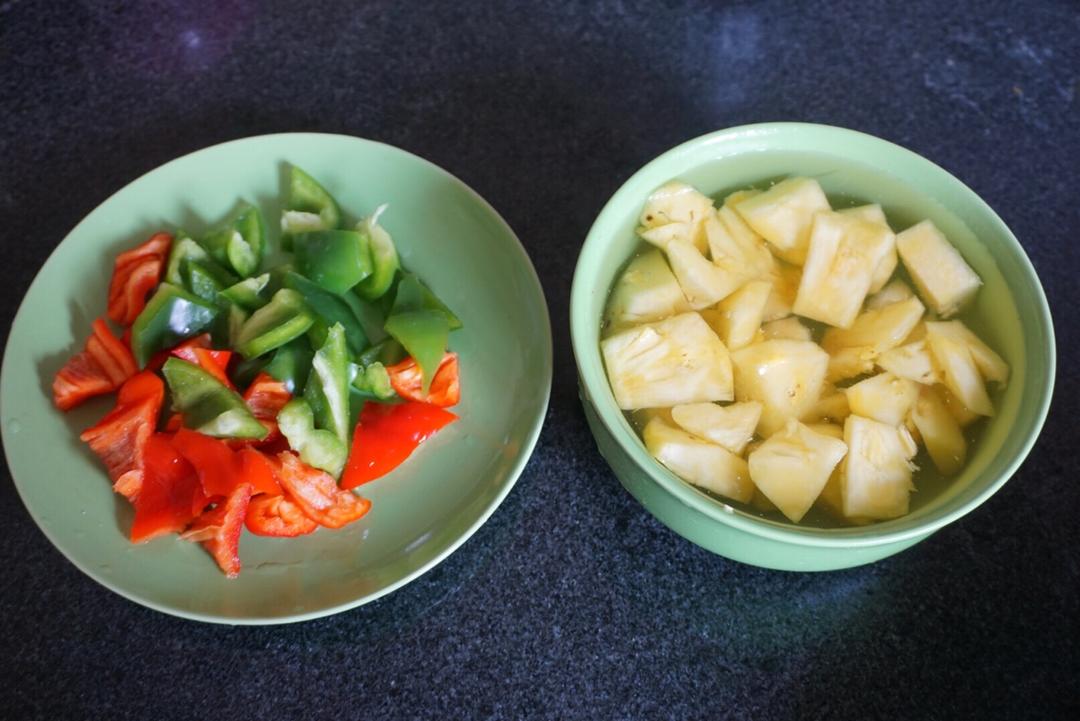 菠蘿咕咾肉的做法 步驟5