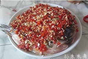 剁椒魚頭的做法 步驟8