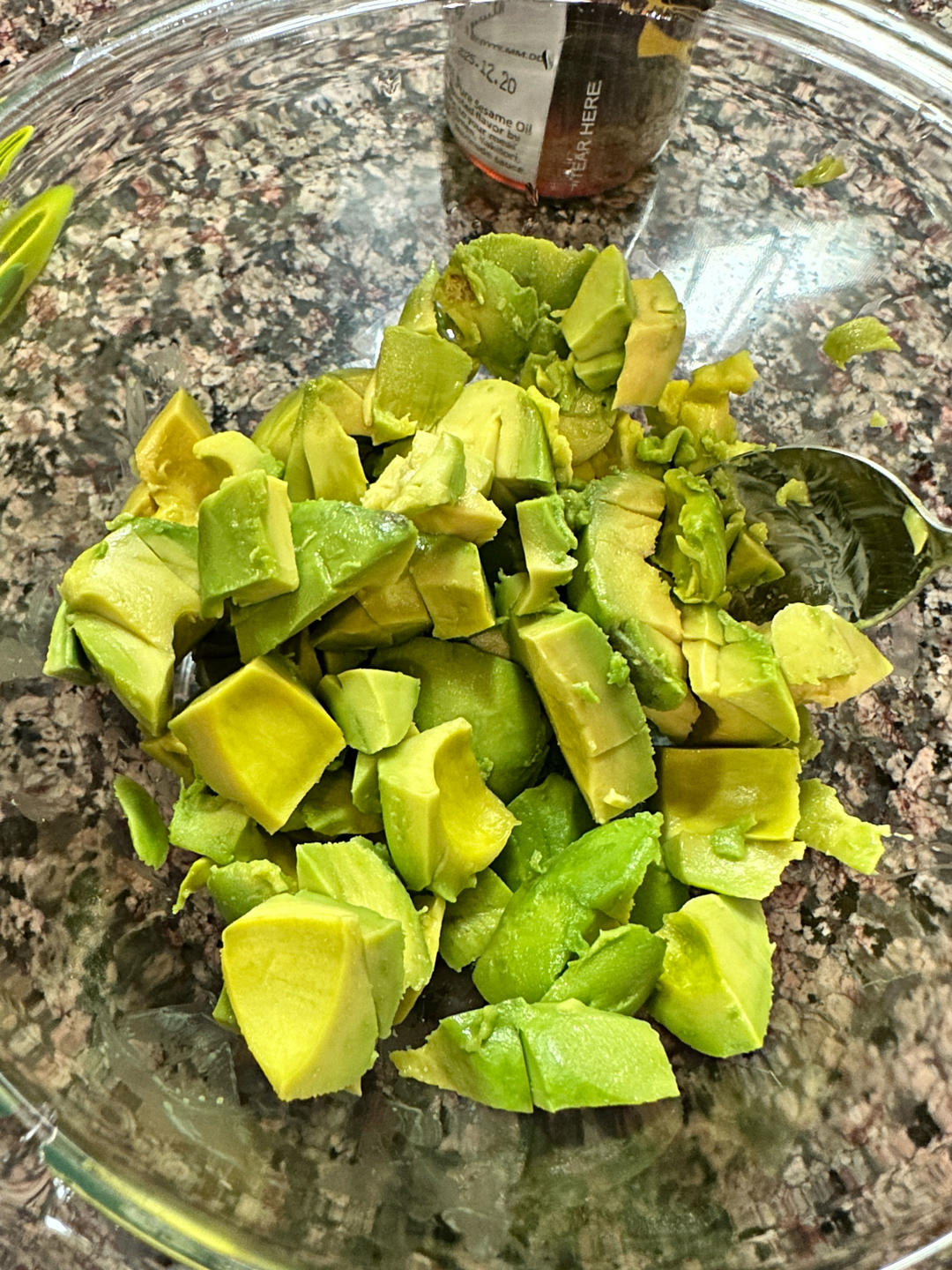 涼拌牛油果的做法 步驟5