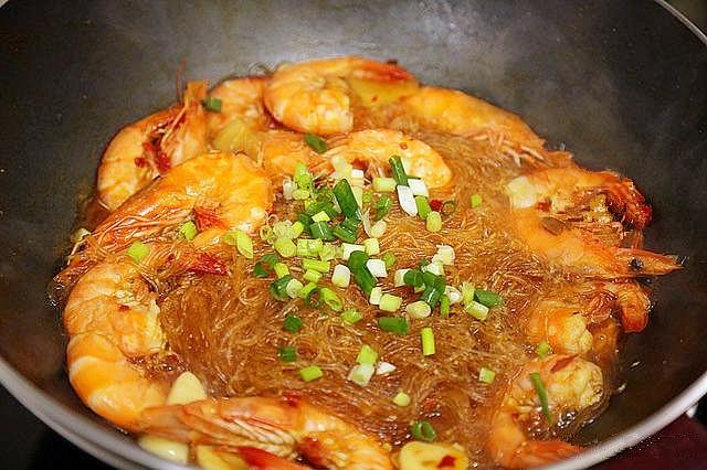 鮮蝦粉絲煲的做法 步驟9