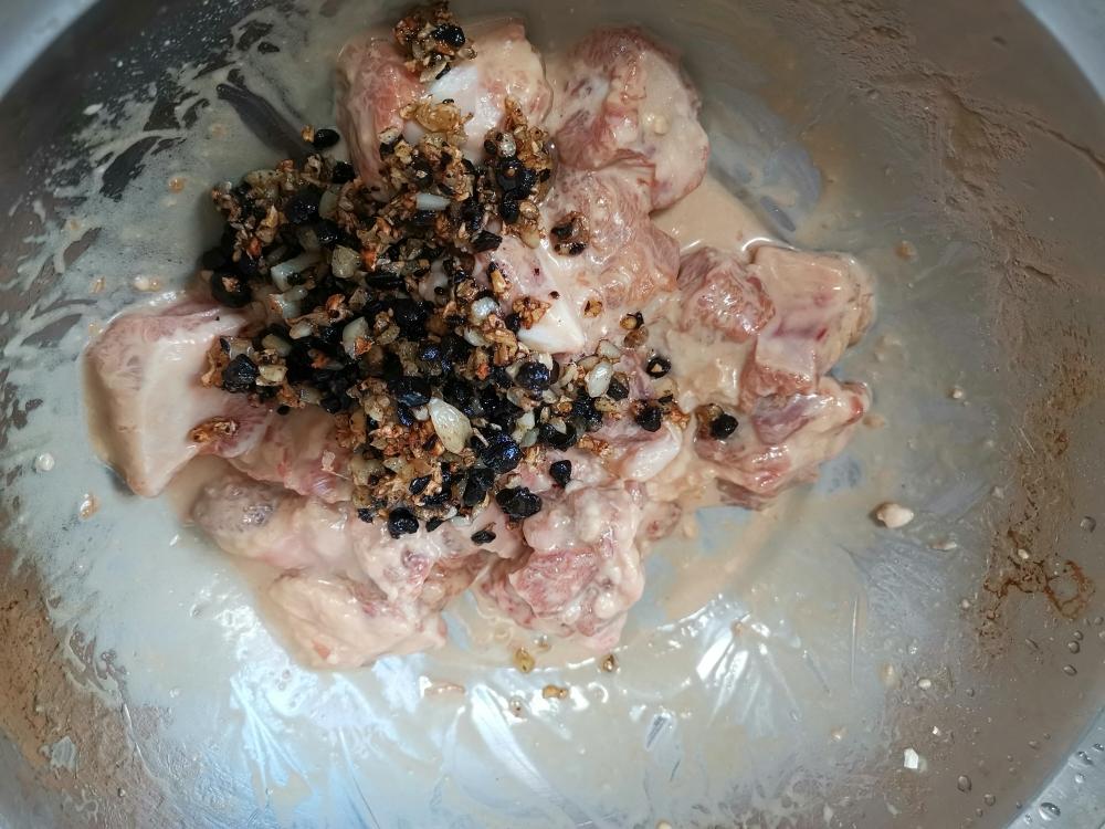 豆豉蒸排骨的做法 步驟6