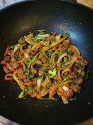 家常孜然洋蔥炒羊肉 食譜做法