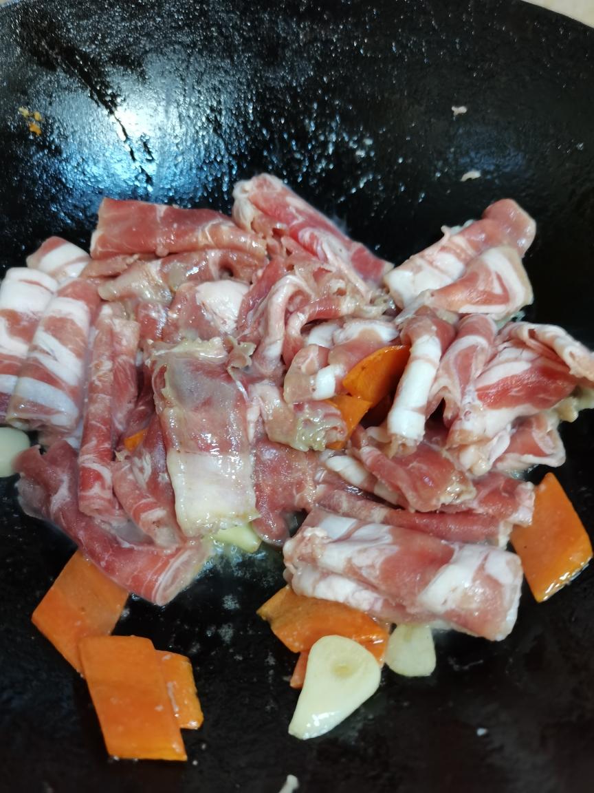 爆炒肥牛卷的做法 步驟2