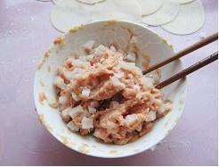 小籠湯包的做法 步驟17