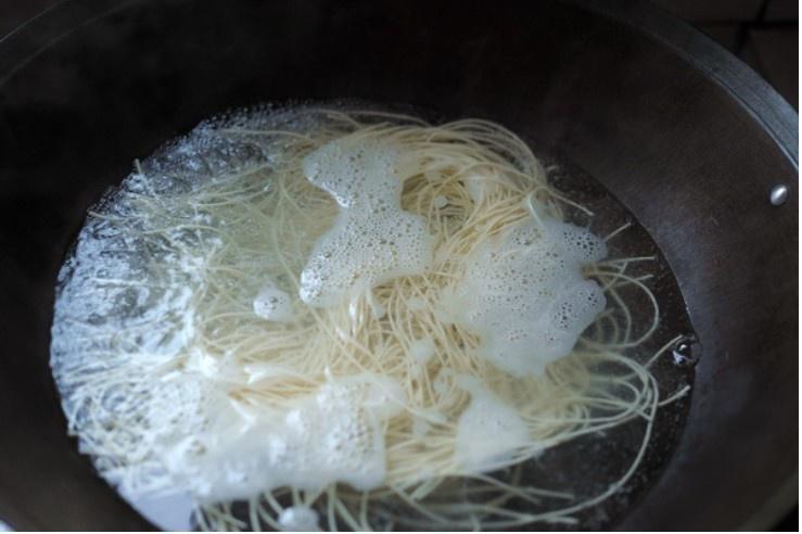 醬油拌面的做法 步驟2