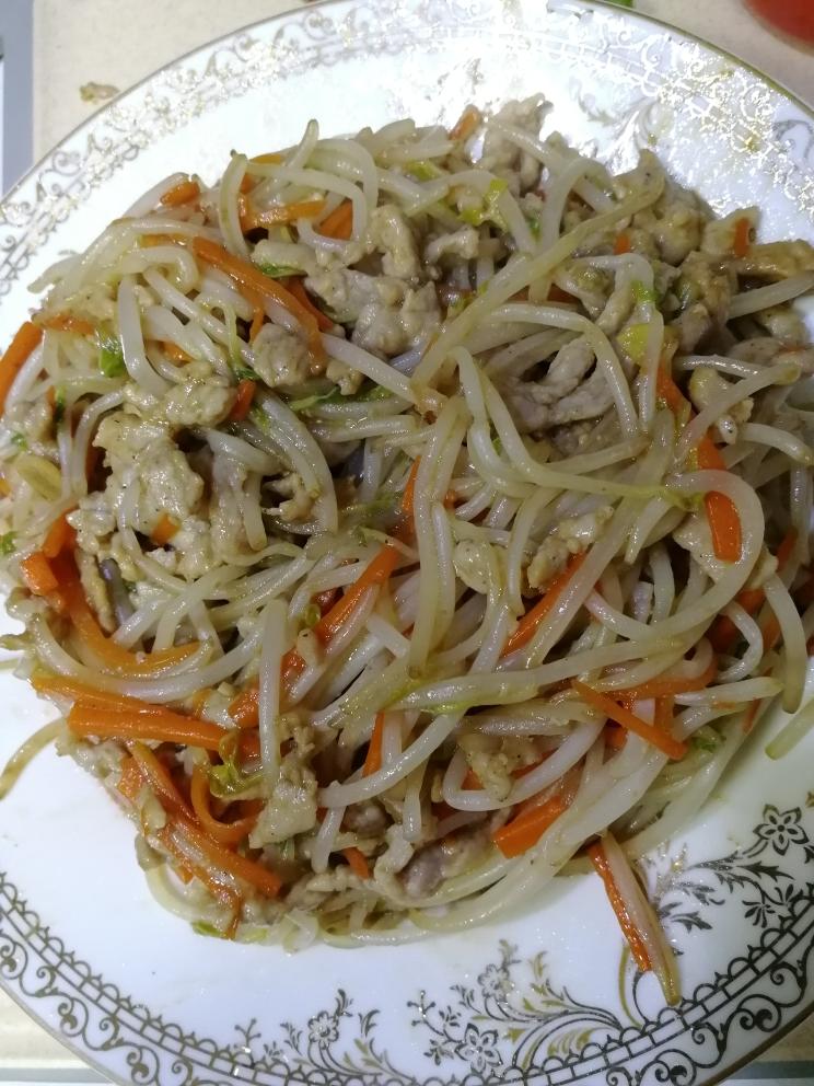 銀芽炒肉絲食譜做法
