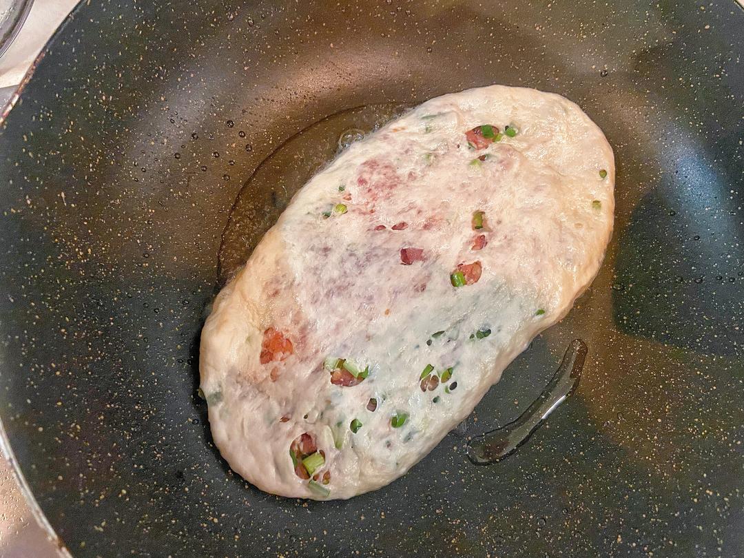 酥脆多汁的蔥肉餅的做法 步驟4