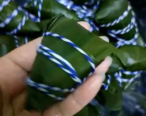 迷你小粽子(鹹蛋黃粽和肉粽)的做法 步驟5